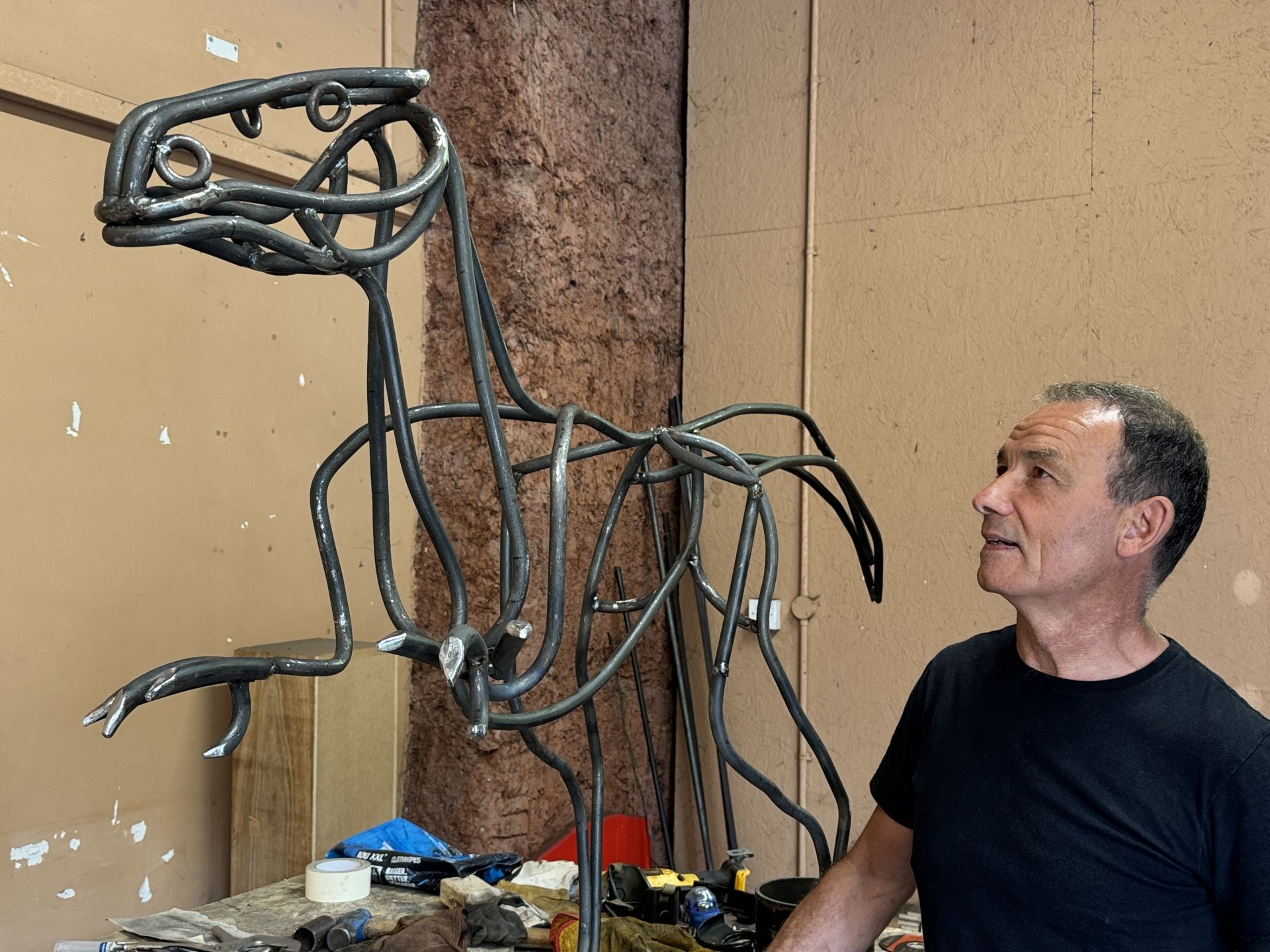 Allan poxton dinosaur sulpture cockington court 50